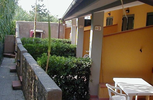 Rio nell'Elba Apartment | Two-room apartment with veranda and garden 50 meters from the sea - Sole e Mare Resort