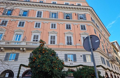 Nomentano Apartment | Una vacanza all'insegna dello stile in un palazzo del 1800 al centro di Roma