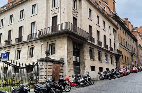 Rione II Trevi Apartment | Unforgettable A* stay in the heart of Rome - Free Wi-Fi A/C Parking
