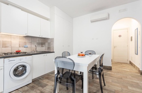 Terrasini House | Vacation Home "Casavacanzefranca - 15" with Balcony & Wi-Fi