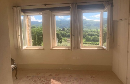 Bovara House | Vacation Home in Castel Ritaldi with 2 bedrooms sleeps 4