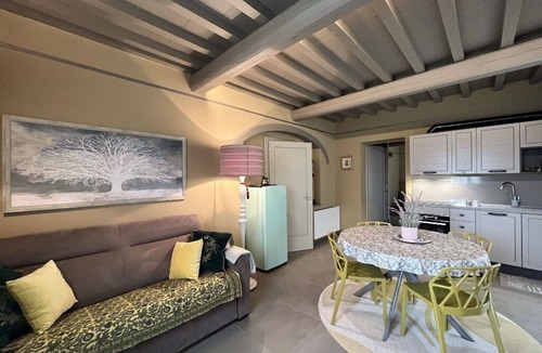 Ferretto House | Vacation Home in Pietraia with 1 bedrooms sleeps 4
