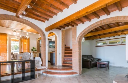 Riparbella House | Vacation home Poggio agli Olivi in Riparbella - 24 persons, 10 bedrooms