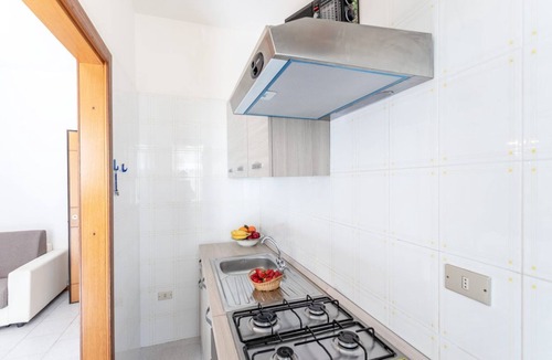 Rivabella House | Vacation Home Trentapassi Rivabella sleeps 4-6 30m from the beach