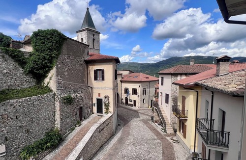 Configni Apartment | Vacation House La Casetta, in the heart of the medieval old town