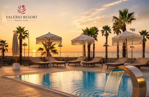 Margherita di Savoia Hotel | Valerio Resort beach club