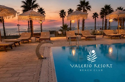 Margherita di Savoia Hotel | Valerio Resort beach club