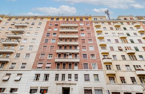 Vatican Apartment | Vatican Chic House