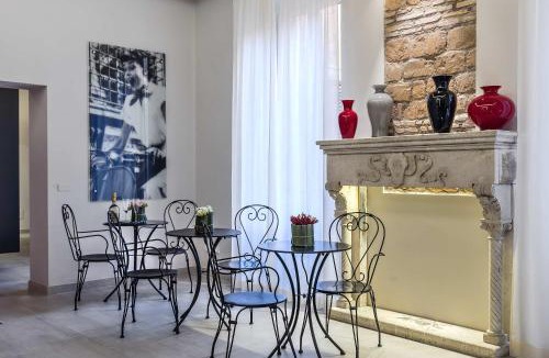 Rione II Trevi House | Via Veneto Prestige Rooms