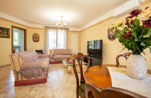 Foligno Villa | Villa a 5 minuti da Foligno - BBQ & giardino