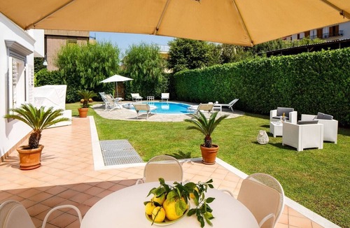 Sant'Agnello Villa | Villa Adelina - Private house in town centre