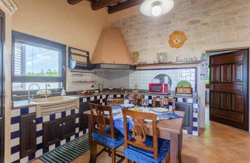 Scicli Villa | Villa Aziz - Five Bedroom Villa, Sleeps 10
