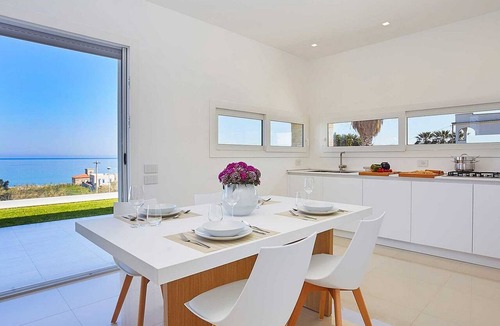 Alcamo Marina Villa | Villa Bianca di Mare | Castellammare del Golfo | Sea View | Private Pool |.