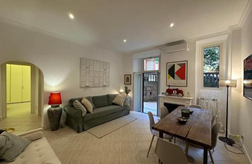Quartiere III Pinciano Apartment | Villa Borghese Home & Terrace