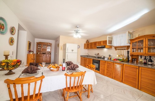 Maruggio House | Villa Calò 1 with Garden, 200 meters from Sea, Maruggio, Italy