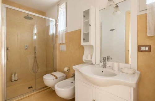 Alezio Villa | Villa Carla - Apulian Villa w Pool, Jacuzzi, AC