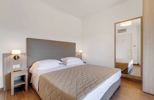 Castelletto d'Orba Hotel | Villa Carolina Comfort 10, Castelletto d’Orba, Italy