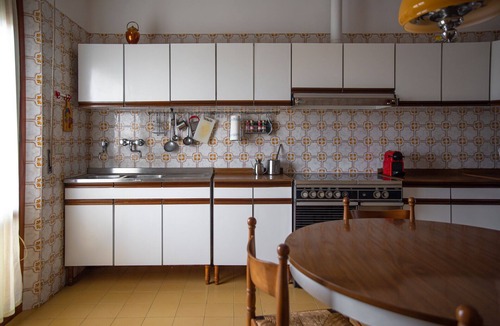 Acquaviva Villa | Villa 'Casa Catrosse' with Private Terrace, Shared Garden and Wi-Fi