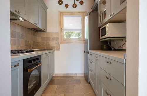 Fumarola Villa | Villa 'Casa Delle Fate' with Private Pool, Wi-Fi and Air Conditioning