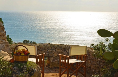 Marina San Gregorio Villa | Villa 'Casa Vite 3' with Sea View, Wi-Fi and Air Conditioning