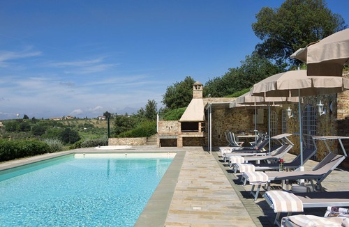 Tavarnelle Val di Pesa Villa | Villa Chianti Fornace by Fantasia Villas