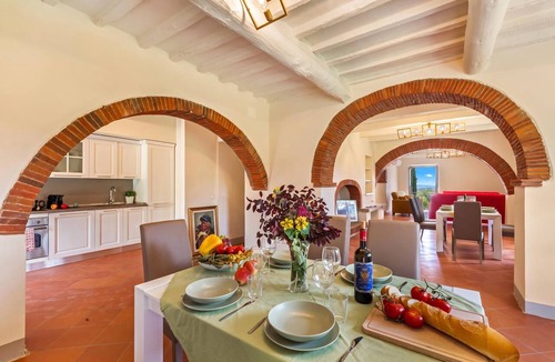 Ponte Buriano Villa | Villa Chimera Green 10 with Pool & Gym, Arezzo, Italy