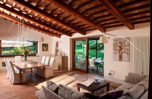 Porano Villa | Villa Collombroso by PosarelliVillas