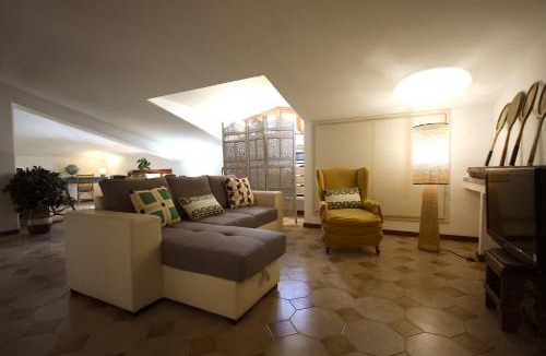 Ara Nova Apartment | Villa dei Cerri 2BR
