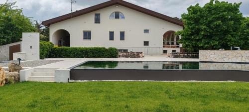 Altamura Bed & Breakfast | Villa dei tigli - Altamura