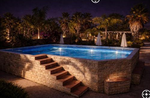 Mockarta House | Villa delle Palme Delfina - parking Piscina a 10 minuti dal centro e dal mare