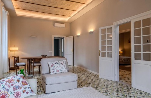 Aurelio Villa | Villa Elisa your oasis with parking in town