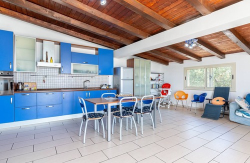 Floridia Villa | Villa 'Enea – Exclusive Guest Use' with Sea View, Wi-Fi and Air Conditioning
