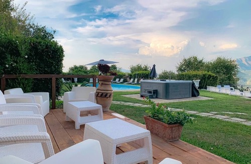 Colli di Fontanelle Villa | Villa Fontanella - Private villa with pool