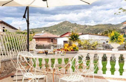 Trappitello Apartment | Villa Graziosa
