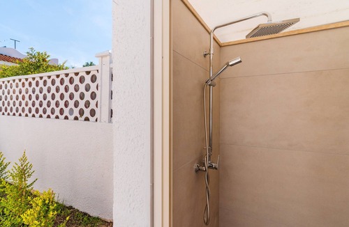 Scala di Furno Villa | Villa 'Greta' with Private Terrace, Wi-Fi and Air Conditioning