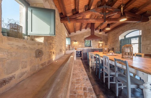 Casa Papa Villa | Villa Ida - IsulaTravel
