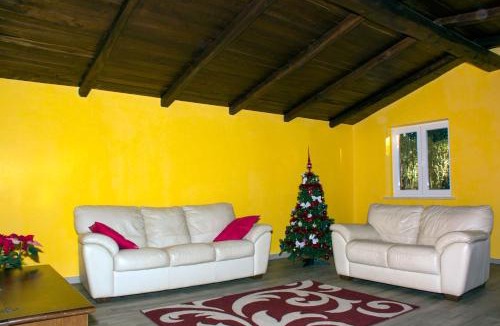 Riano Villa | VILLA IL CICLAMINO WITH POOL FOR YOUR SOLE USE INGROUND & BIG - 70m2 house & 300m2 outdoor, child & pet friendly, 10 min drive to Montebello Station connecting to ancient Rome in 20 min, 5 min drive to supermarket & Riano medieval burg -warm ML guest care