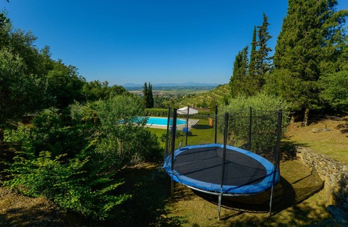 Cortona Villa | villa immersa nel verde con vista mozzafiato