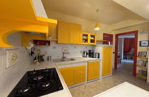 Marina di Ragusa Villa | Villa in Marina Di Ragusa with 7 bedrooms sleeps 18