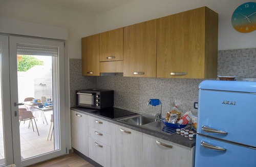 Taranto Villa | Villa Iris No.3 with Sea View, Wi-Fi and Air Conditioning 'Residence Pietrantonio'