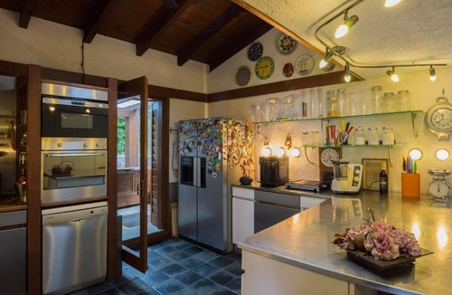 Ispra Villa | Villa Isa with pool and jacuzzi - My Rental Homes