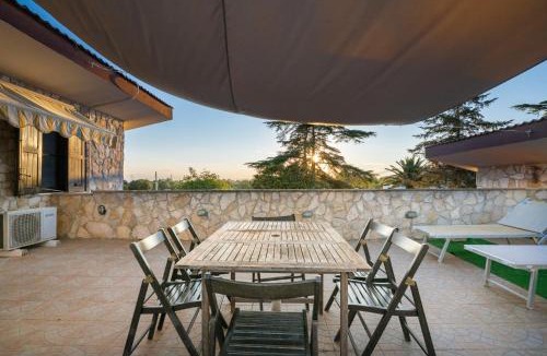 Gioia del Colle Apartment | Villa Isabella alloggi e camere con parcheggio interno custodito