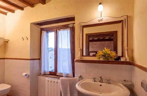 Monte Castello di Vibio Villa | Villa La Prateria, an oasis of peace between viney