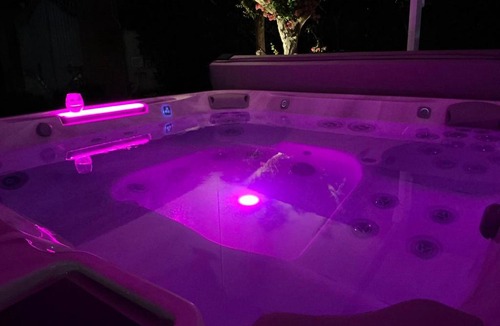 Zona XXX Castel Fusano Villa | Villa Karina - Luxury Suite, Jacuzzi Pool & Garden Ostia Rome
