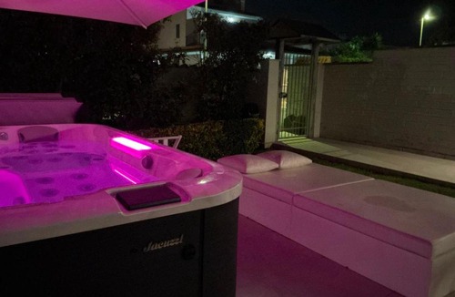 Zona XXX Castel Fusano Villa | Villa Karina - Luxury Suite, Jacuzzi Pool & Garden Ostia Rome