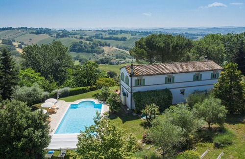 Corinaldo Villa | Villa La Capuccina - Private villa, 3 bedrooms, pool, pets, wifi, Marche