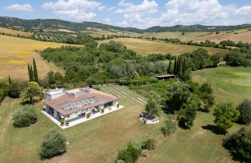 Saturnia Villa | Villa La Sorgente by Interhome