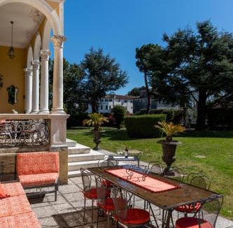 Mira Apartment | Villa Liberty Venezia - DIMORA STORICA vicino Venezia - Jacuzzi, gardens, parking