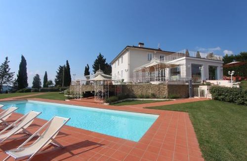 Certaldo Villa | Villa Light