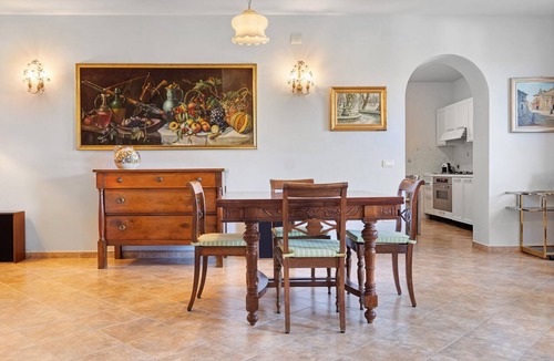 Bolsena Villa | Villa 'Luxury Apartment Lake View' with Lake View, Private Terrace and Wi-Fi